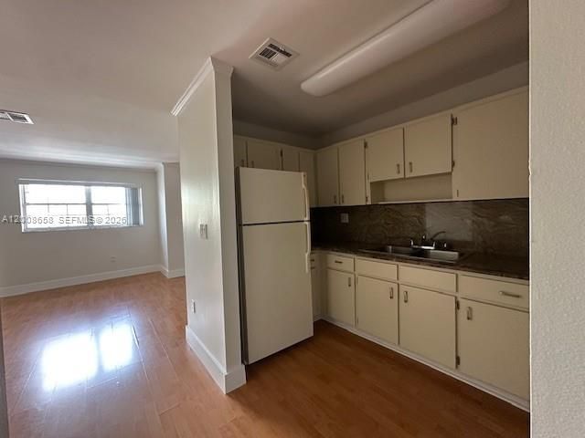 В аренду: $1,950 (1 спален, 1 ванн, 711 Квадратных фут)