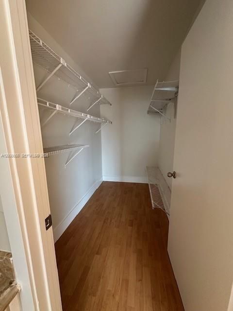 В аренду: $1,950 (1 спален, 1 ванн, 711 Квадратных фут)
