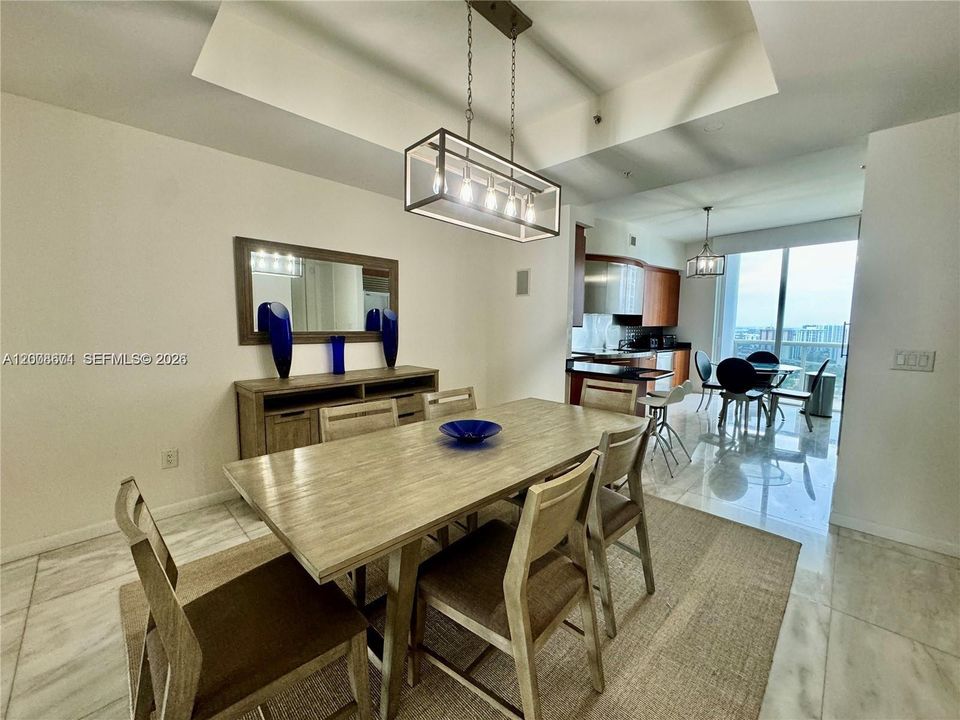 Recently Rented: $9,500 (3 beds, 3 baths, 2100 Square Feet)