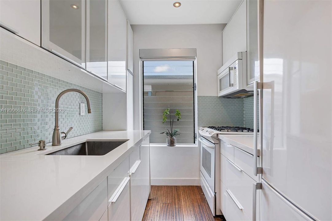 En Venta: $170,000 (0 camas, 1 baños, 380 Pies cuadrados)