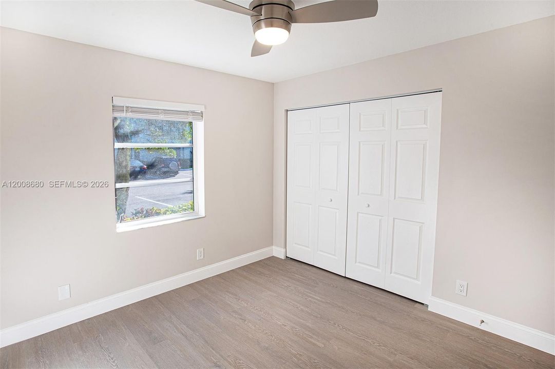 For Sale: $212,600 (2 beds, 2 baths, 850 Square Feet)
