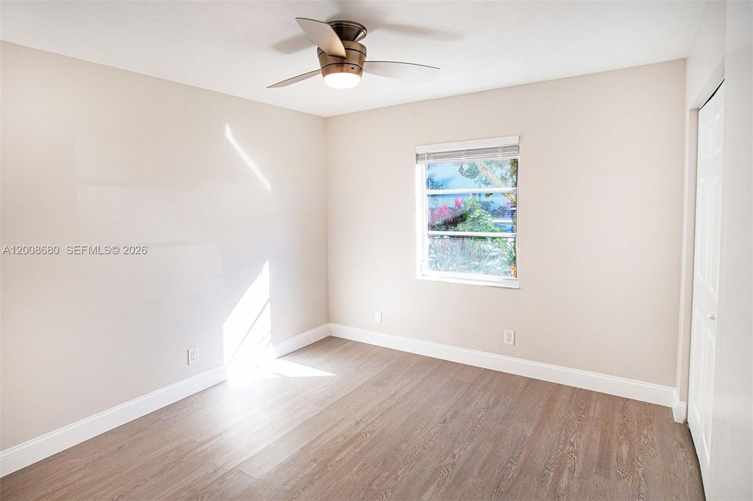 For Sale: $212,600 (2 beds, 2 baths, 850 Square Feet)