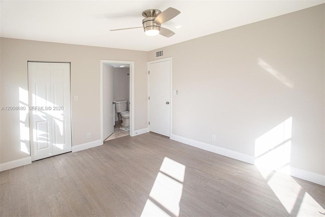 For Sale: $212,600 (2 beds, 2 baths, 850 Square Feet)