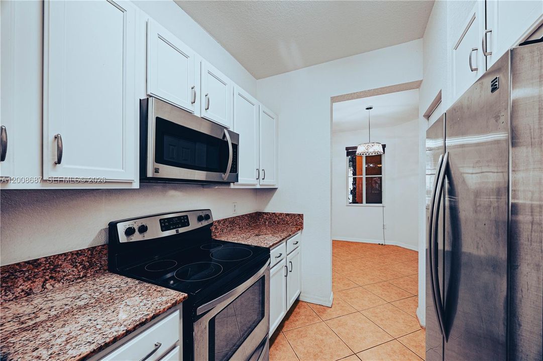 На продажу: $449,900 (3 спален, 2 ванн, 1730 Квадратных фут)