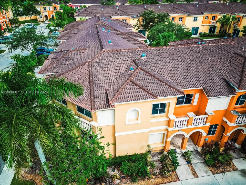 На продажу: $449,900 (3 спален, 2 ванн, 1730 Квадратных фут)