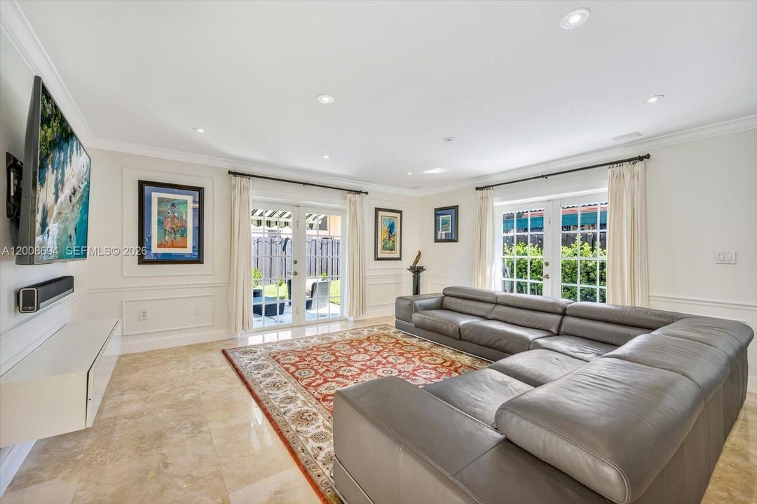 Activo con contrato: $850,000 (4 camas, 2 baños, 1934 Pies cuadrados)