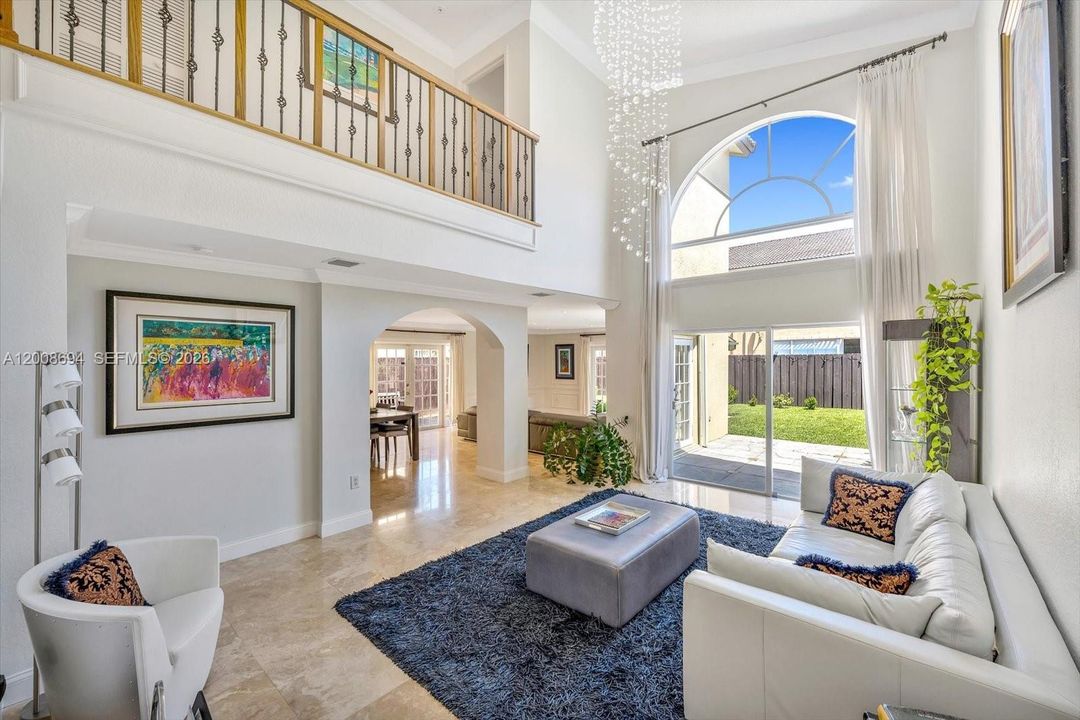 Activo con contrato: $850,000 (4 camas, 2 baños, 1934 Pies cuadrados)