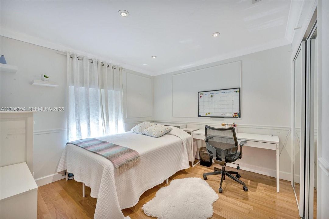 Activo con contrato: $850,000 (4 camas, 2 baños, 1934 Pies cuadrados)