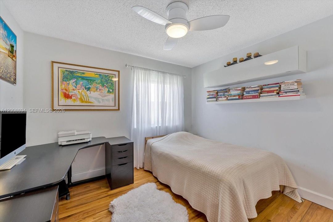 Activo con contrato: $850,000 (4 camas, 2 baños, 1934 Pies cuadrados)