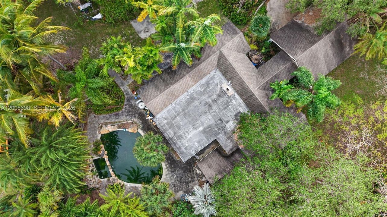 En Venta: $2,400,000 (5 camas, 3 baños, 2628 Pies cuadrados)