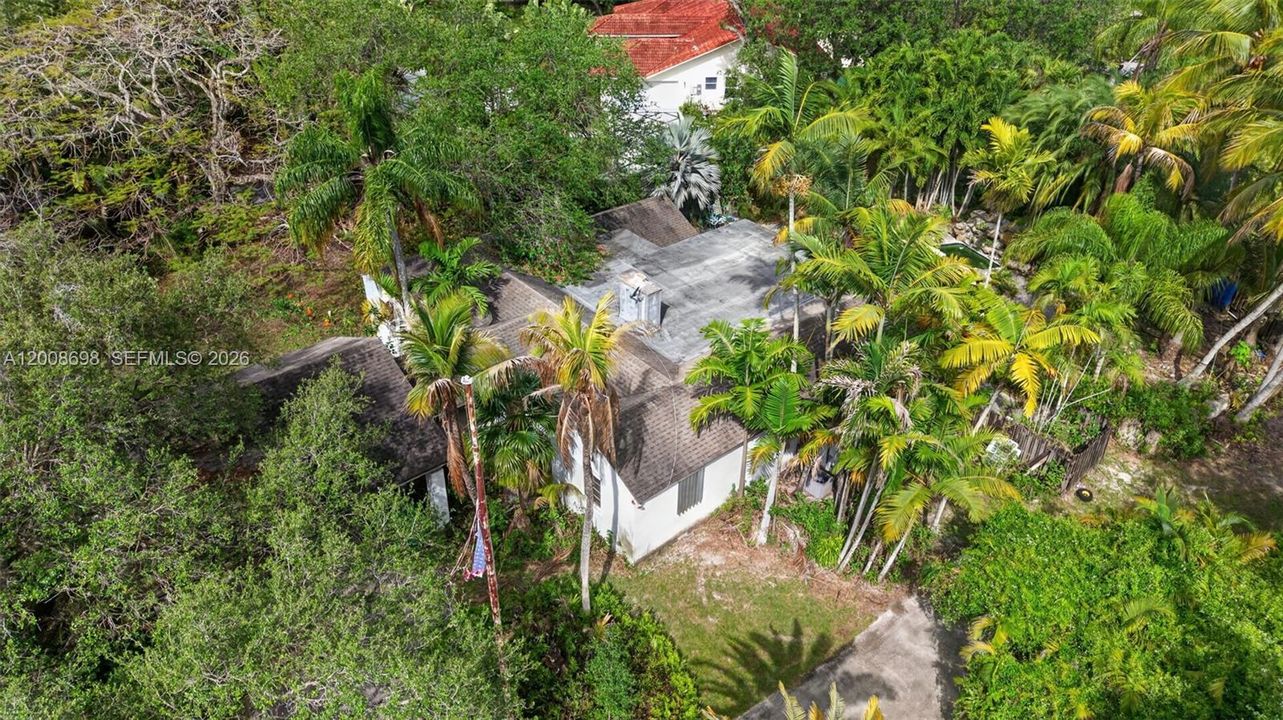 En Venta: $2,400,000 (5 camas, 3 baños, 2628 Pies cuadrados)