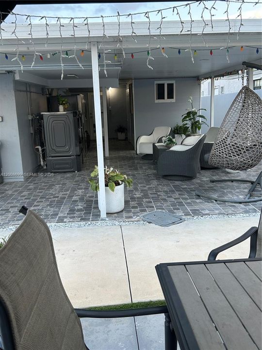 Activo con contrato: $895,000 (7 camas, 3 baños, 2843 Pies cuadrados)