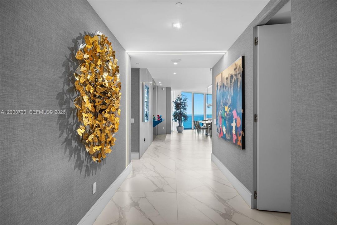 En Venta: $7,498,000 (4 camas, 5 baños, 3481 Pies cuadrados)
