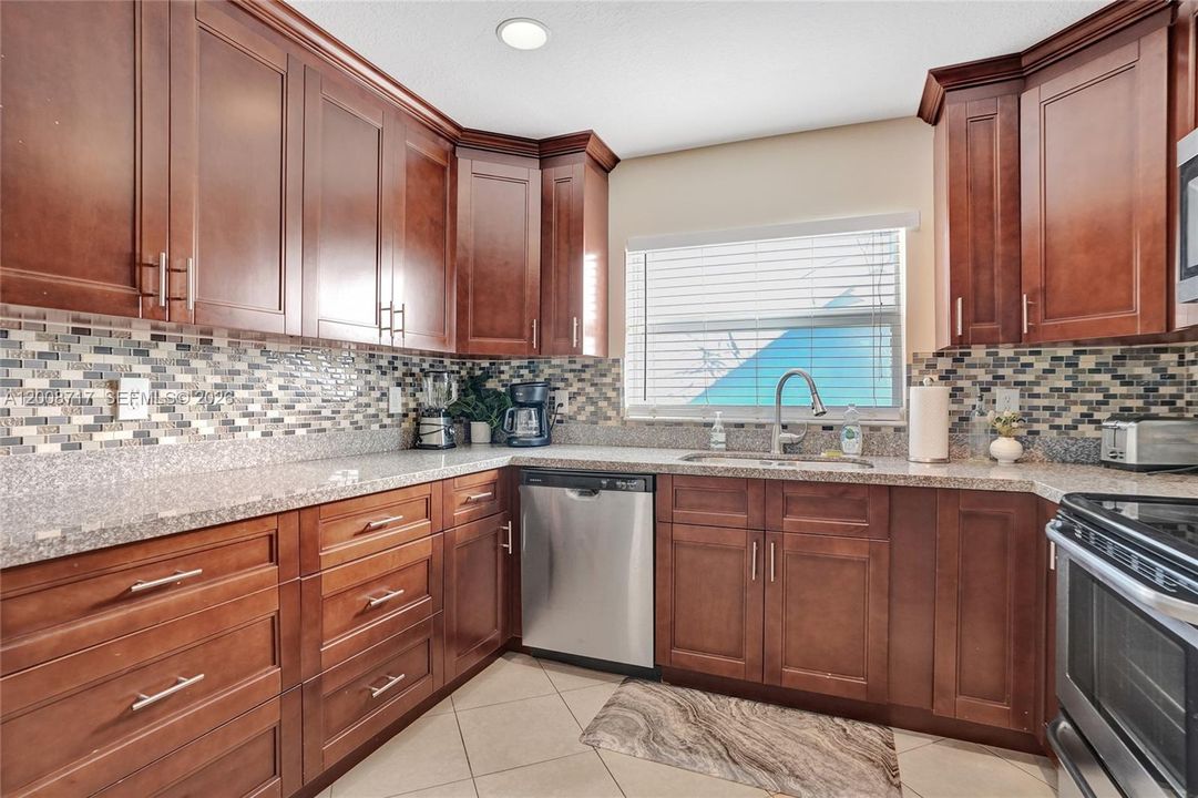 For Rent: $2,850 (3 beds, 2 baths, 0 Square Feet)