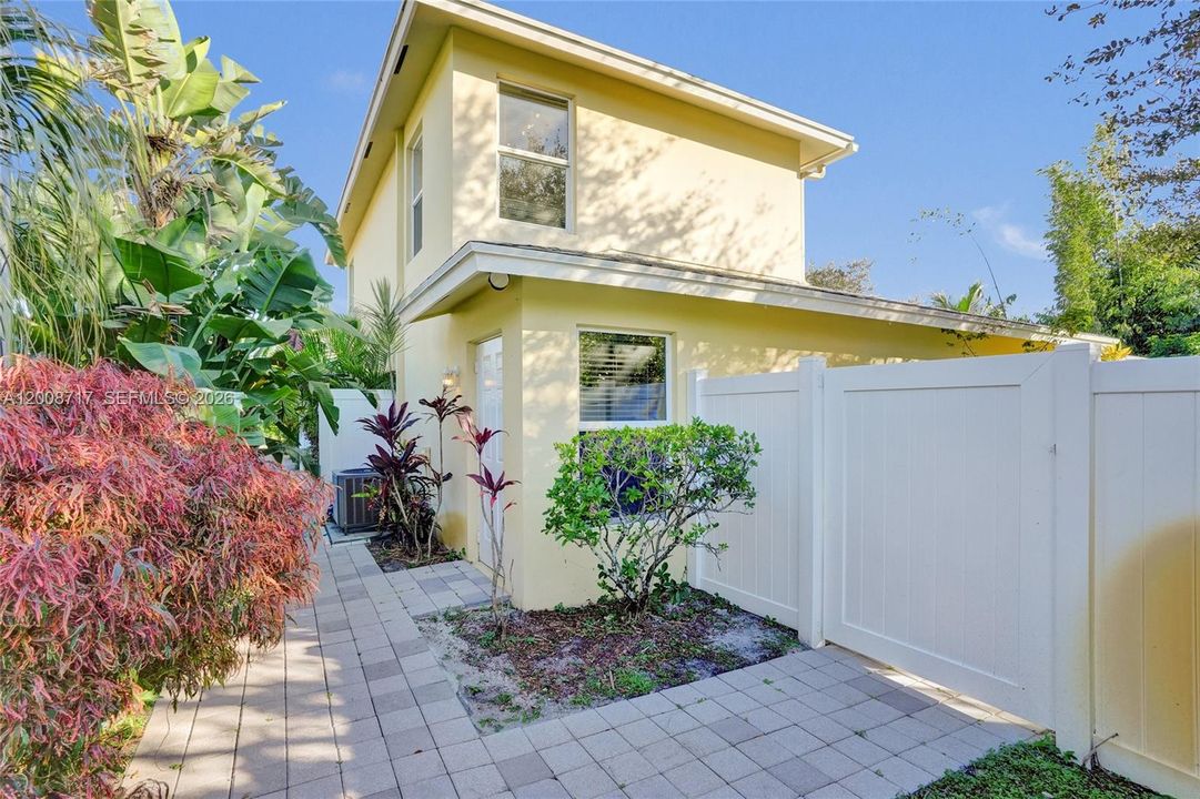 For Rent: $2,850 (3 beds, 2 baths, 0 Square Feet)