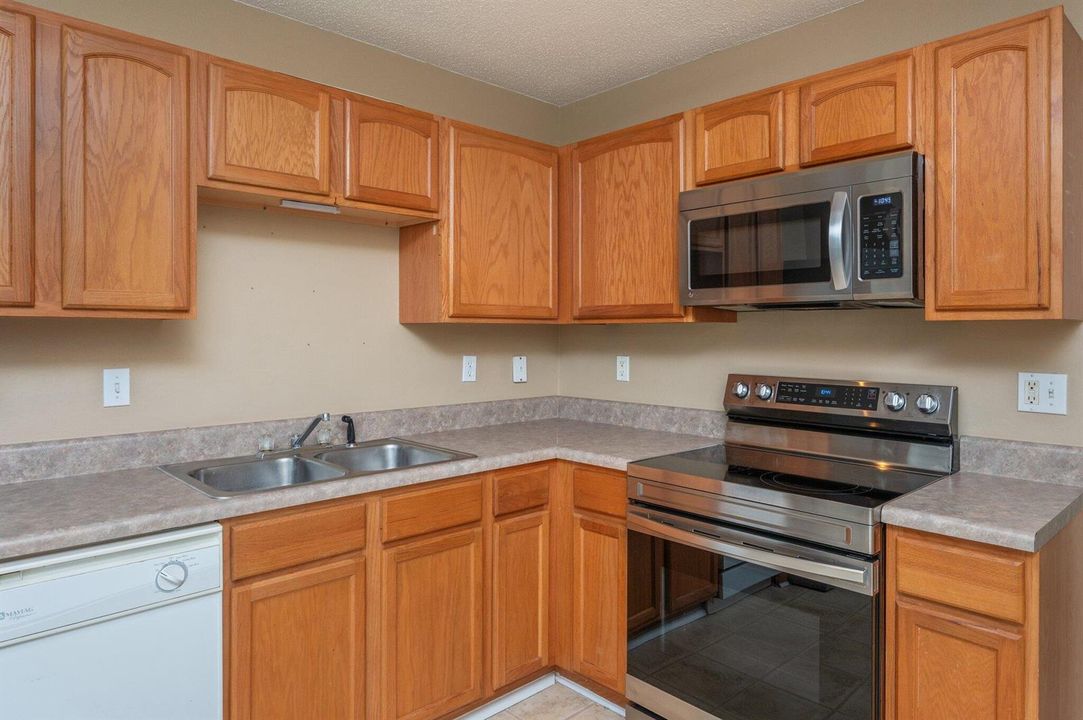 18-web-or-mls-307-crooked-pine-trail