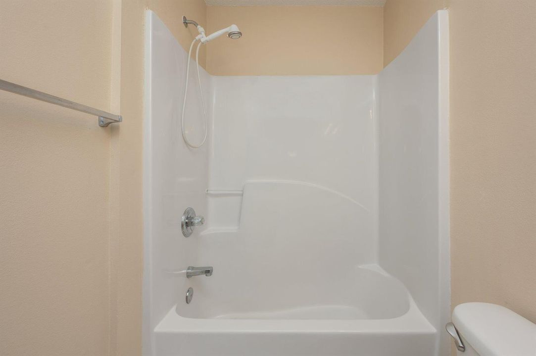 37-web-or-mls-307-crooked-pine-trail