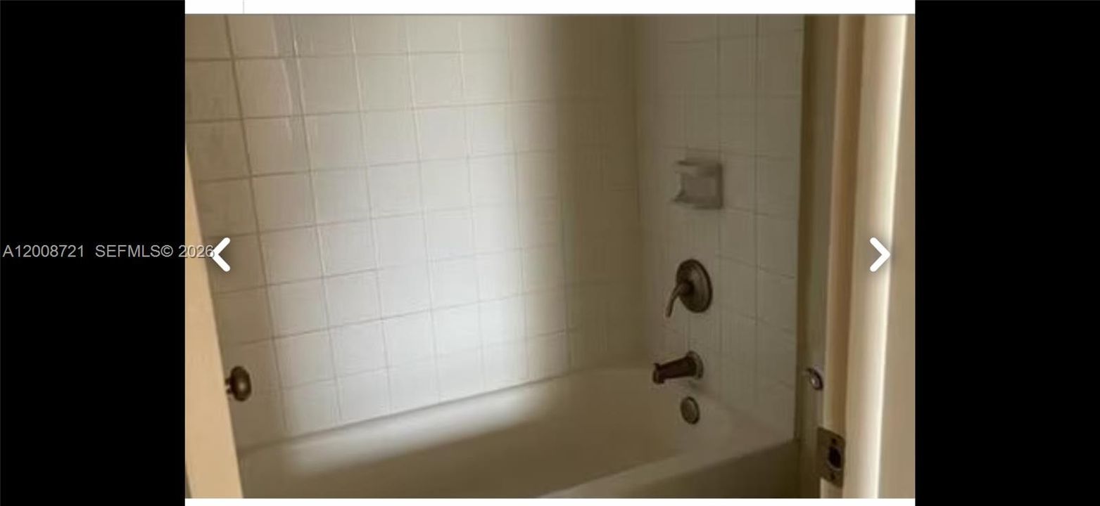 For Sale: $149,000 (1 beds, 1 baths, 825 Square Feet)