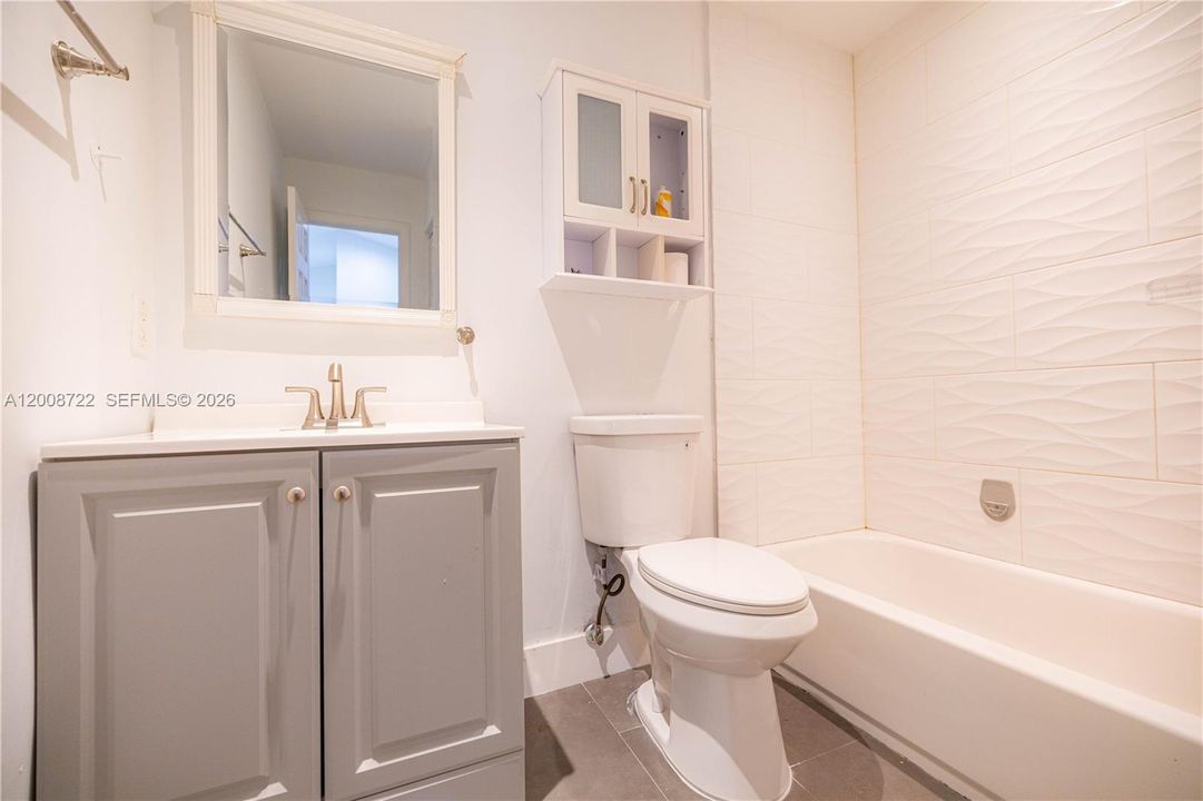 For Sale: $725,000 (4 beds, 2 baths, 2592 Square Feet)