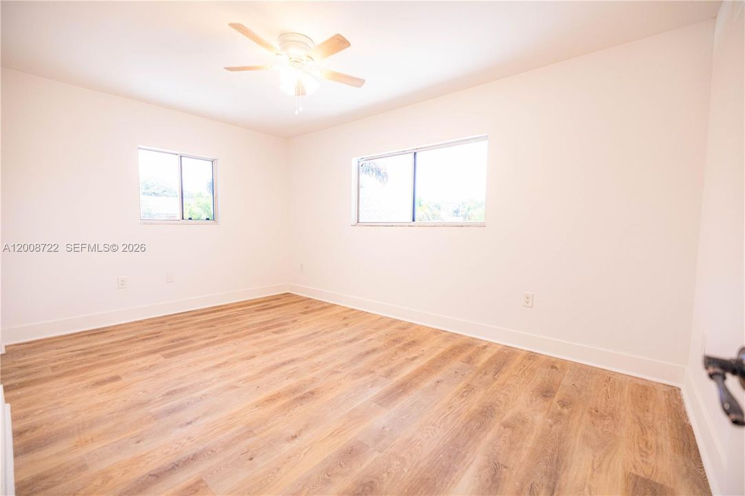 For Sale: $725,000 (4 beds, 2 baths, 2592 Square Feet)