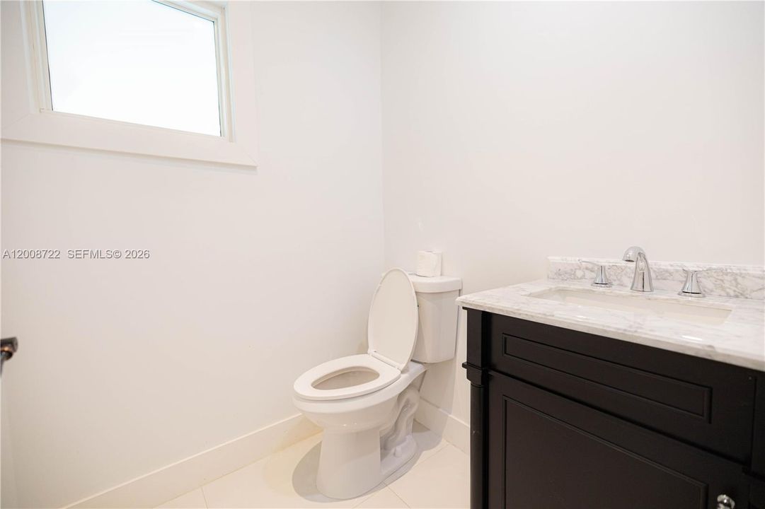 For Sale: $725,000 (4 beds, 2 baths, 2592 Square Feet)