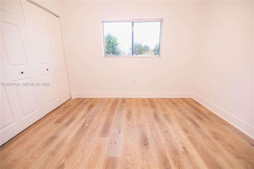 For Sale: $725,000 (4 beds, 2 baths, 2592 Square Feet)