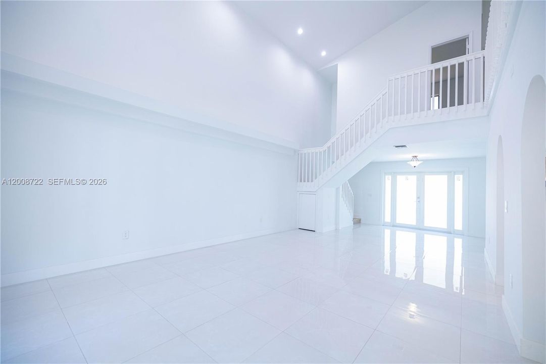 For Sale: $725,000 (4 beds, 2 baths, 2592 Square Feet)