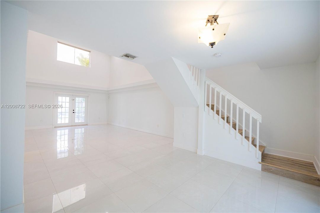 For Sale: $725,000 (4 beds, 2 baths, 2592 Square Feet)
