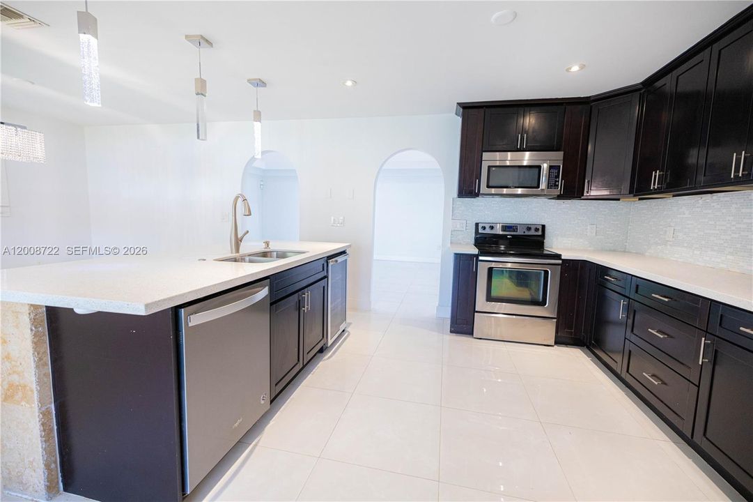 For Sale: $725,000 (4 beds, 2 baths, 2592 Square Feet)