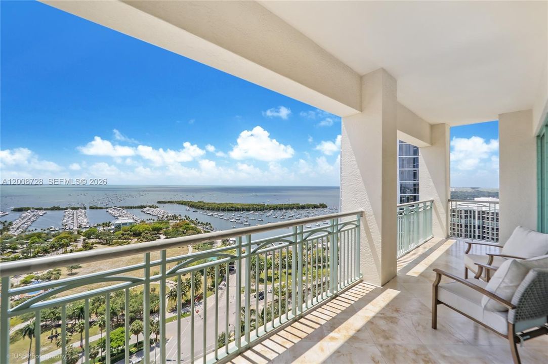 For Rent: $52,000 (3 beds, 3 baths, 4935 Square Feet)