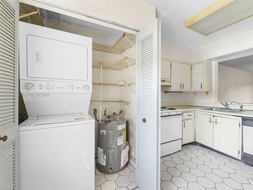 En Venta: $80,000 (2 camas, 2 baños, 1100 Pies cuadrados)