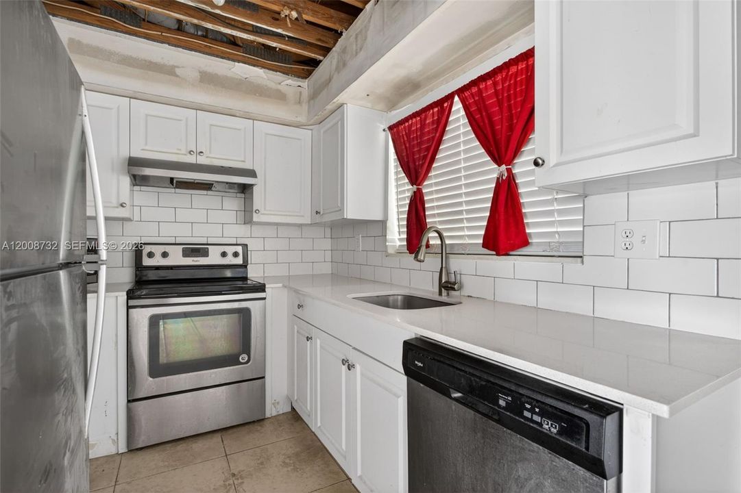Active With Contract: $190,000 (2 beds, 2 baths, 1343 Square Feet)