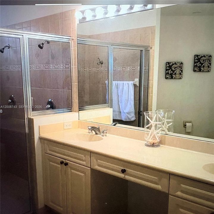 В аренду: $3,500 (3 спален, 2 ванн, 1401 Квадратных фут)