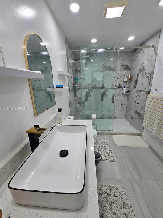 For Rent: $4,200 (4 beds, 3 baths, 1880 Square Feet)
