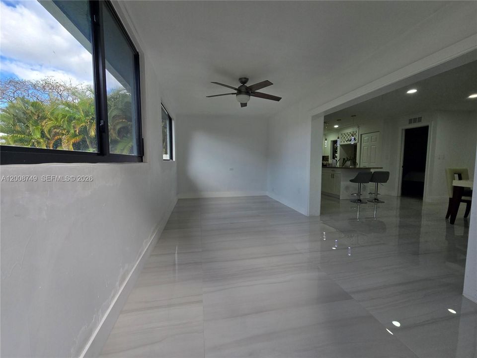 For Rent: $4,200 (4 beds, 3 baths, 1880 Square Feet)
