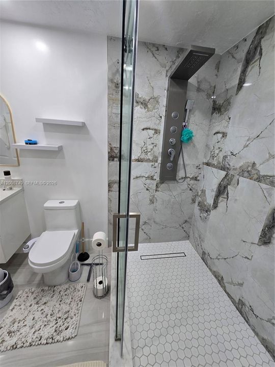 For Rent: $4,200 (4 beds, 3 baths, 1880 Square Feet)