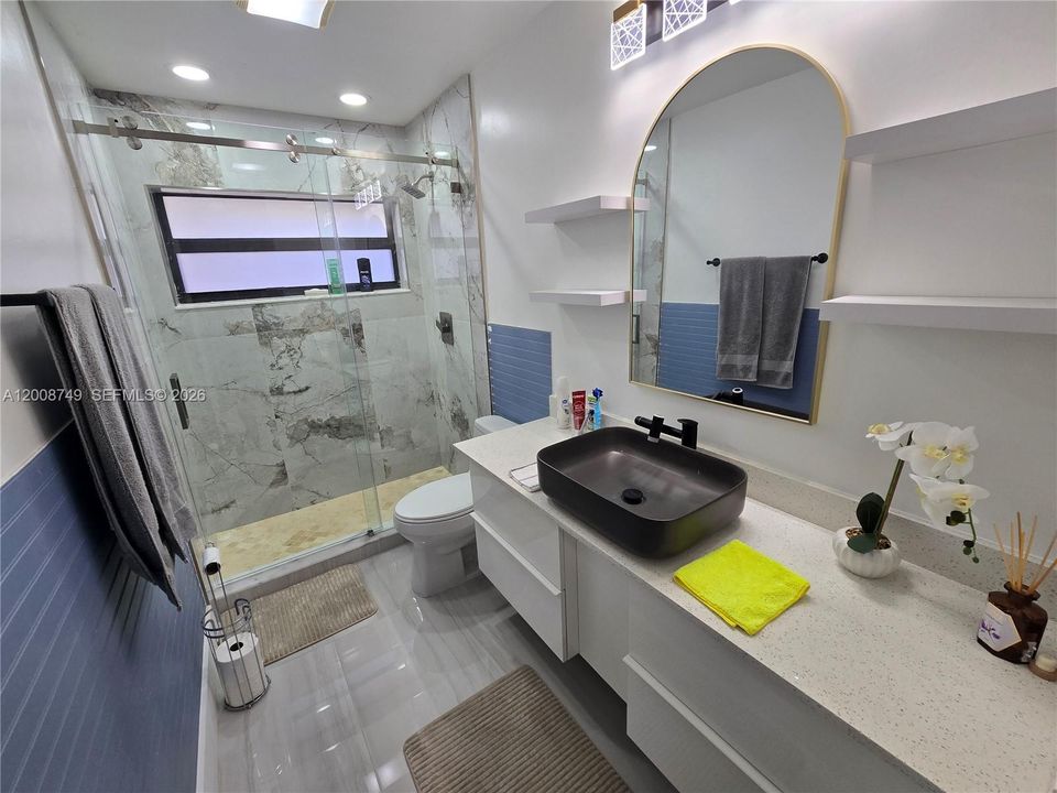 For Rent: $4,200 (4 beds, 3 baths, 1880 Square Feet)