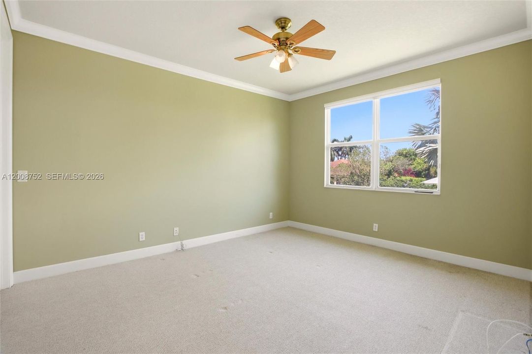 For Sale: $2,700,000 (6 beds, 5 baths, 4889 Square Feet)