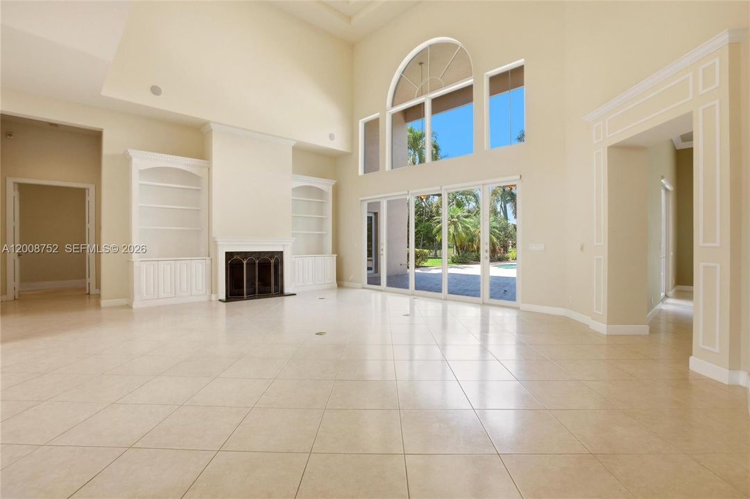 For Sale: $2,700,000 (6 beds, 5 baths, 4889 Square Feet)