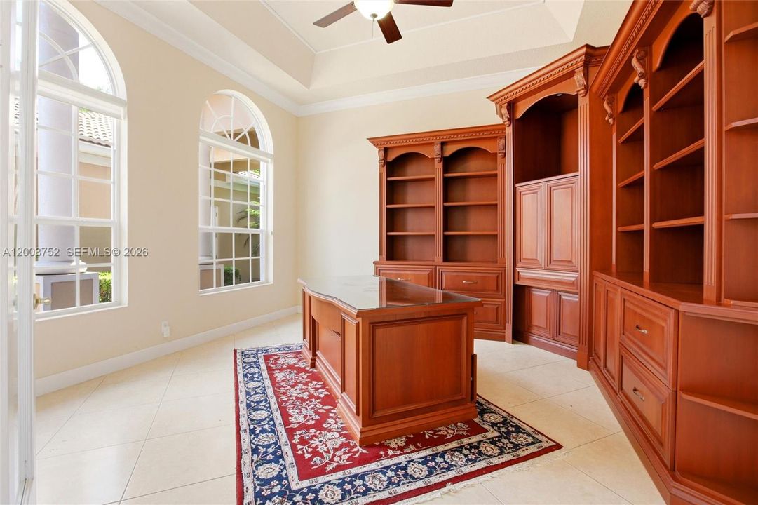 For Sale: $2,700,000 (6 beds, 5 baths, 4889 Square Feet)
