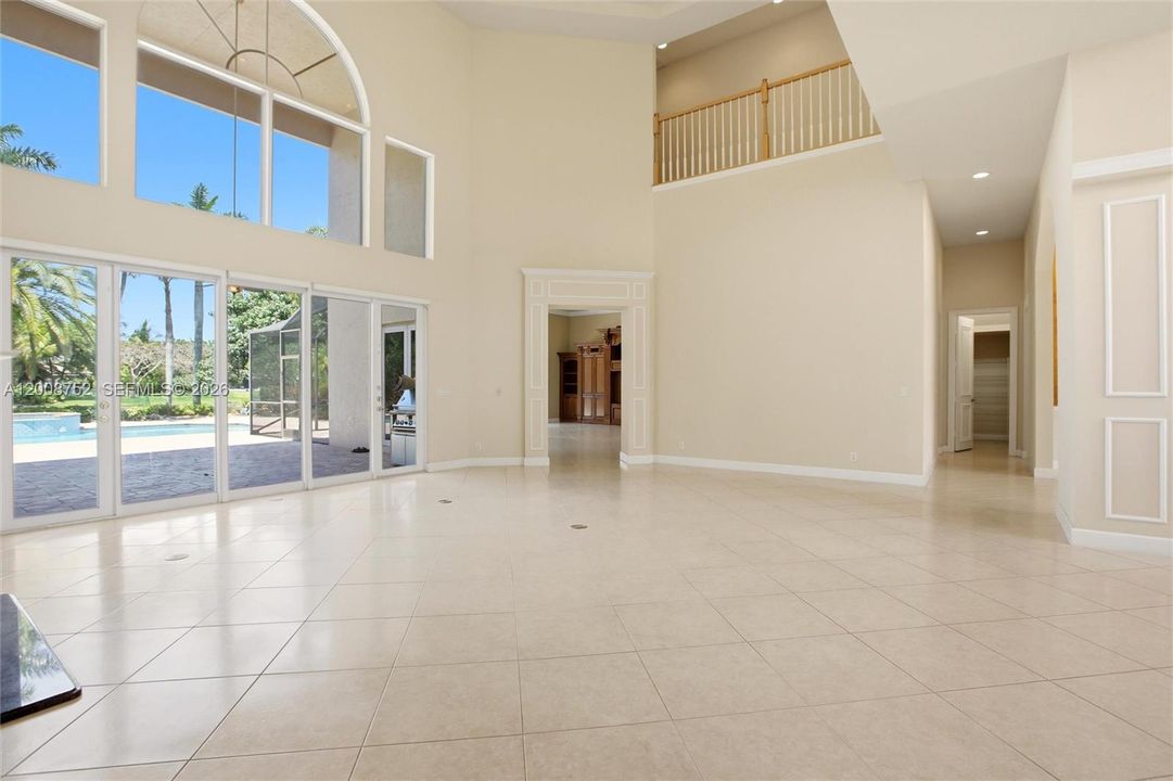 For Sale: $2,700,000 (6 beds, 5 baths, 4889 Square Feet)