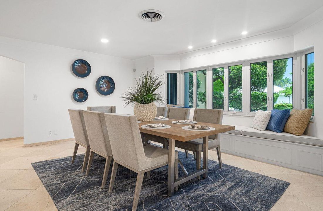 Dining Area 1
