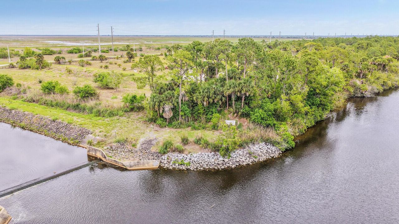 16_Aerial17_mls