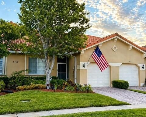Welcome to 6500 Oxford Cr #103