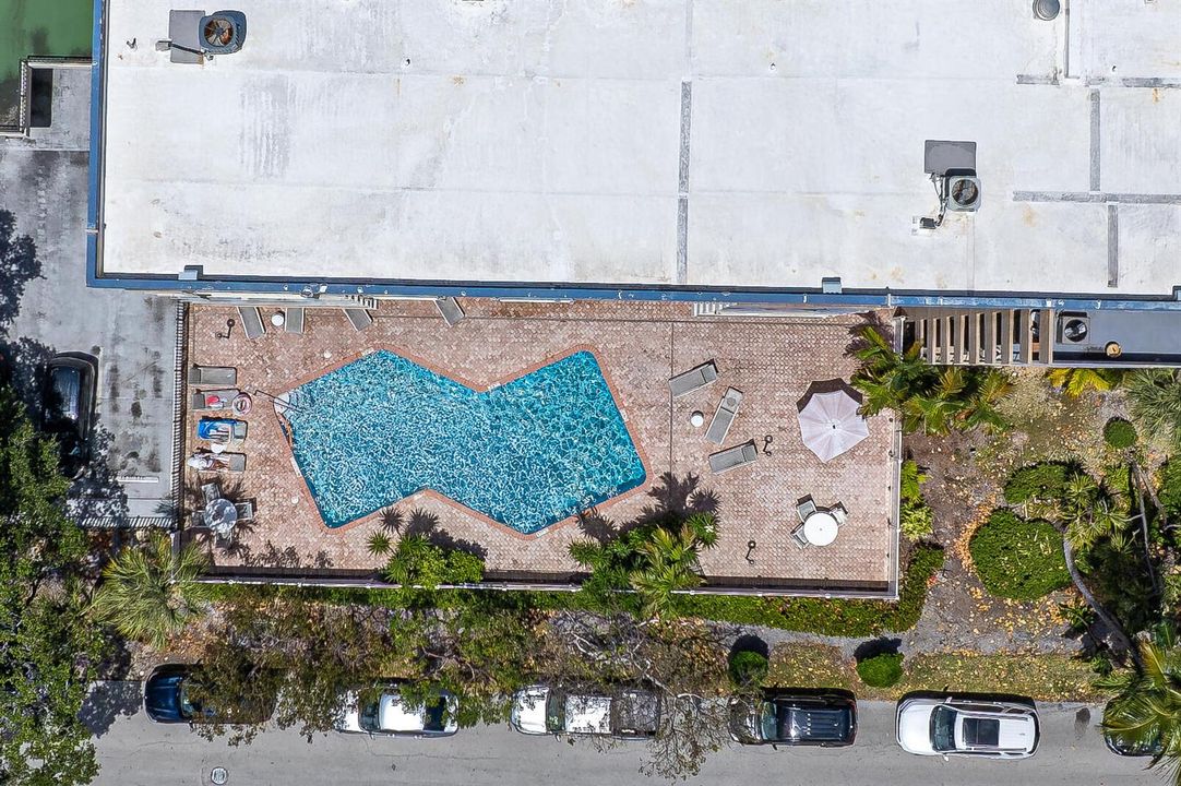 Pool-B