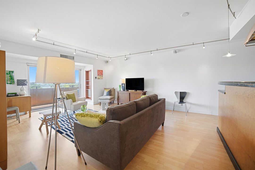 Livingroom-B