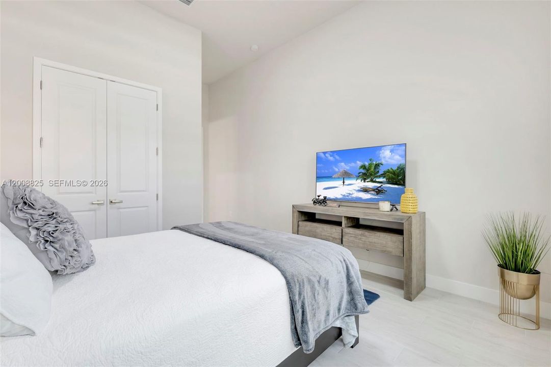 For Sale: $1,750,000 (3 beds, 3 baths, 2613 Square Feet)