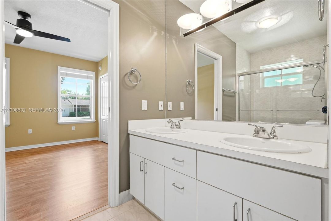 Active With Contract: $2,100,000 (5 beds, 4 baths, 3039 Square Feet)