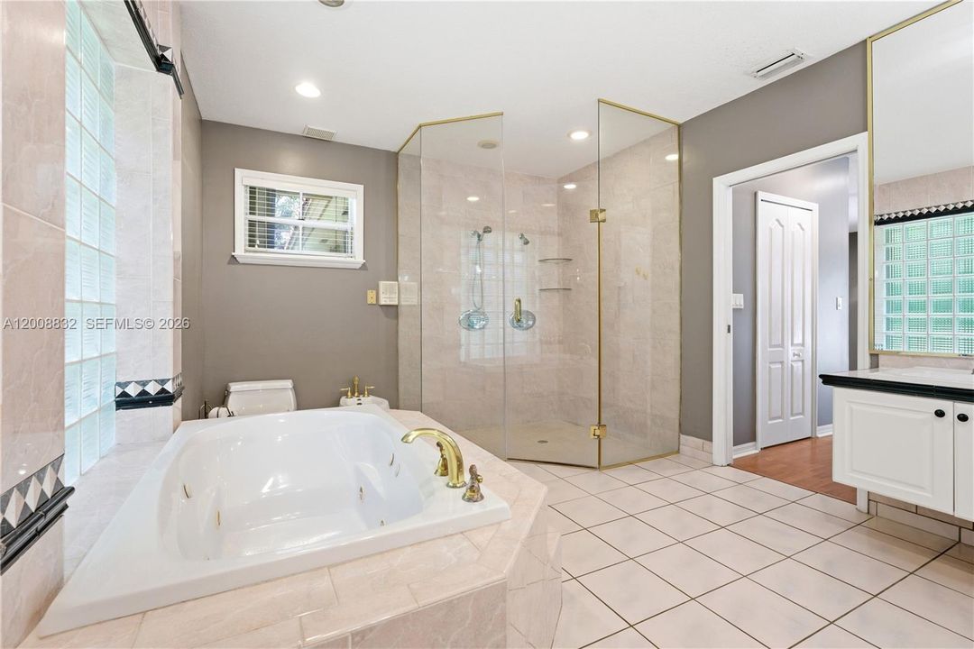 Active With Contract: $2,100,000 (5 beds, 4 baths, 3039 Square Feet)