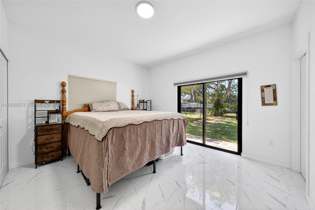 For Sale: $585,000 (4 beds, 2 baths, 1476 Square Feet)